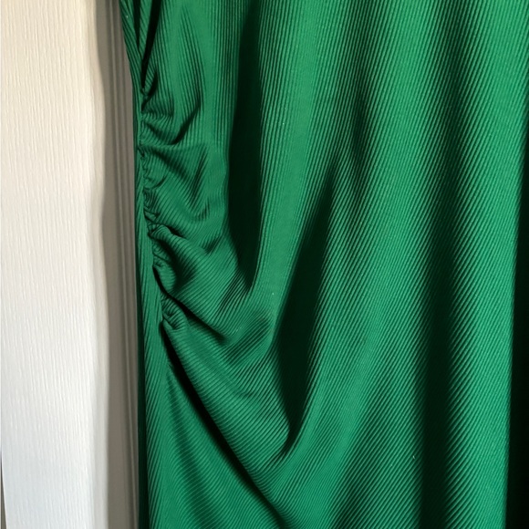 Zara Green Dress - Picture 4 of 7